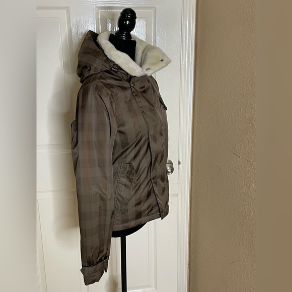 - Burton Duchess Women’s Plaid Brown Jacket Faux Fur XS​​​​​​​​​​​ - Picture 4 of 14